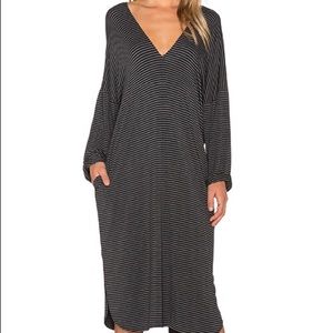 ⭐️ISO⭐️ erin Kleinberg xs/0